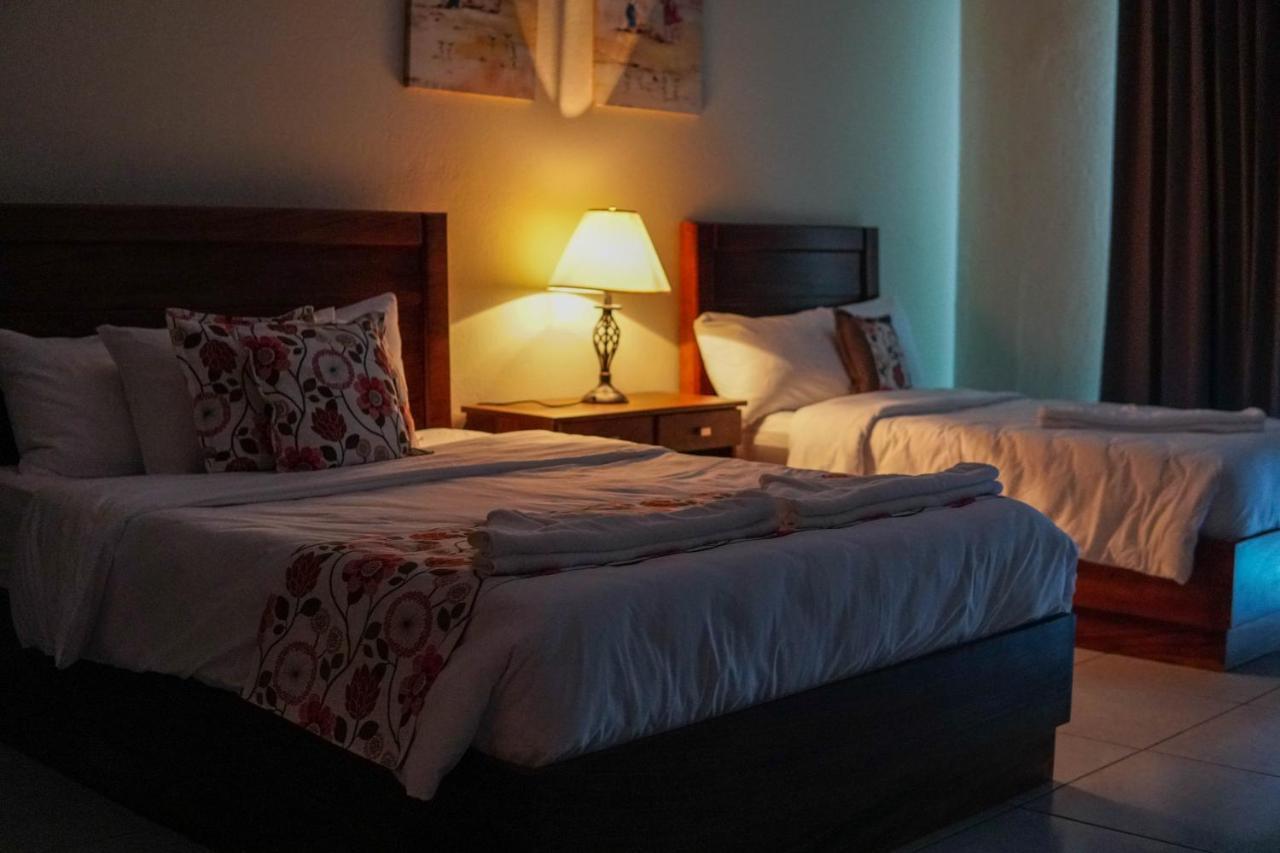 Puerta Del Cielo Quepos Hotel Eksteriør billede